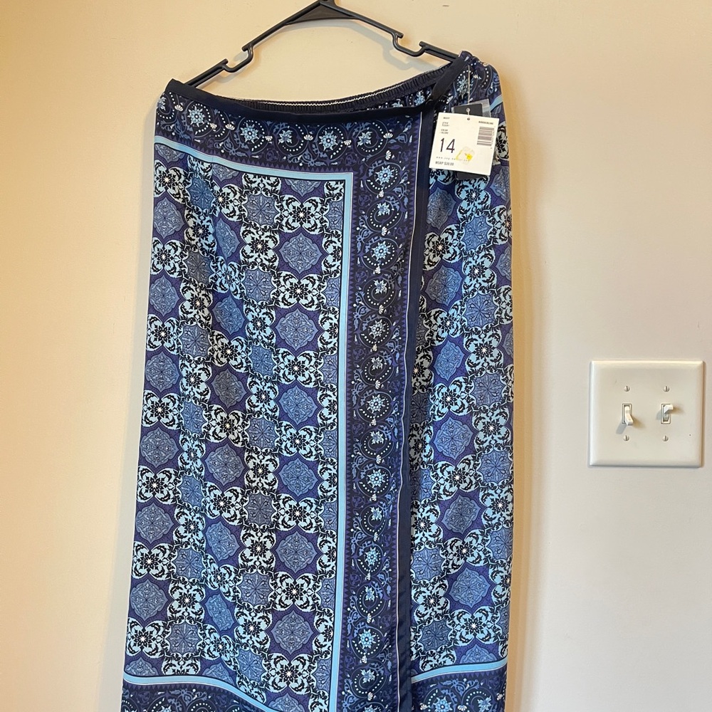Sag Harbor Floral Midi Wrap Skirt  Womens 14 Blue Business Socials